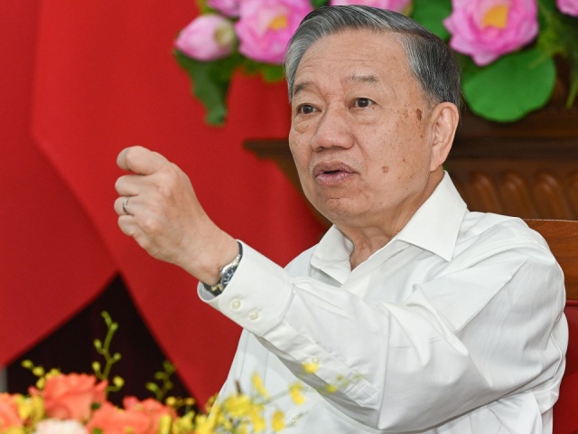 Tổng Bí thư: Kinh tế là trung tâm trong hội nhập quốc tế