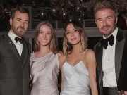 Đàn ông - Vic 'xả ảnh' cùng Becks đón khách trong tiệc sinh nhật sớm