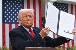 Toàn cảnh ông Donald Trump áp thuế đối ứng làm "rung chuyển" thế giới: Các nước và Việt Nam phản ứng ra sao?