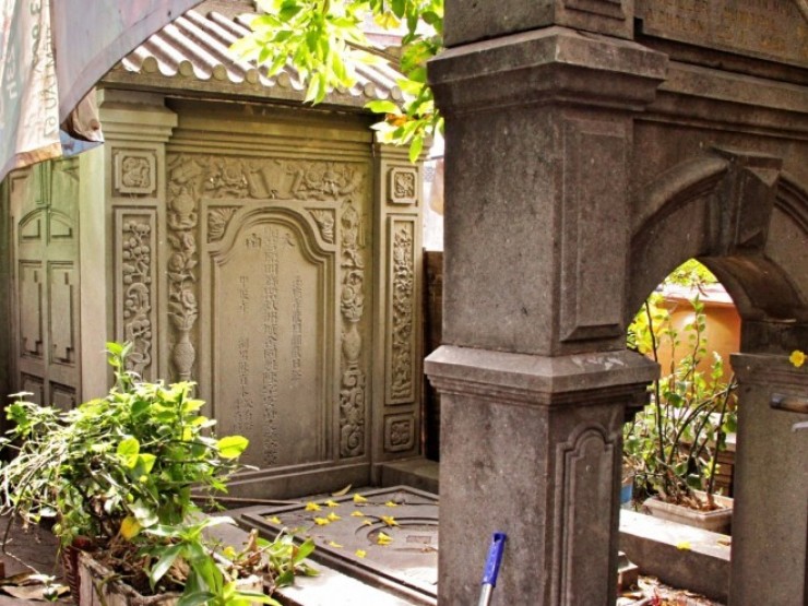 Cảnh khó tin ở khu mộ đá của đại gia Sài Gòn xưa