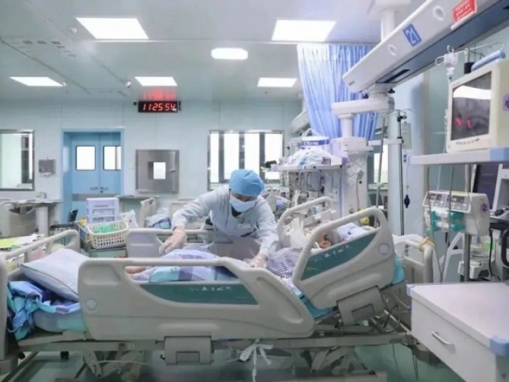 TQ: Gia đình 6 người nhập viện sau khi ăn canh gà thảo dược