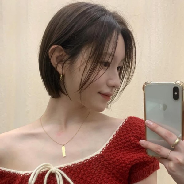 Kiểu tóc pixie phá cách dịu dàng.