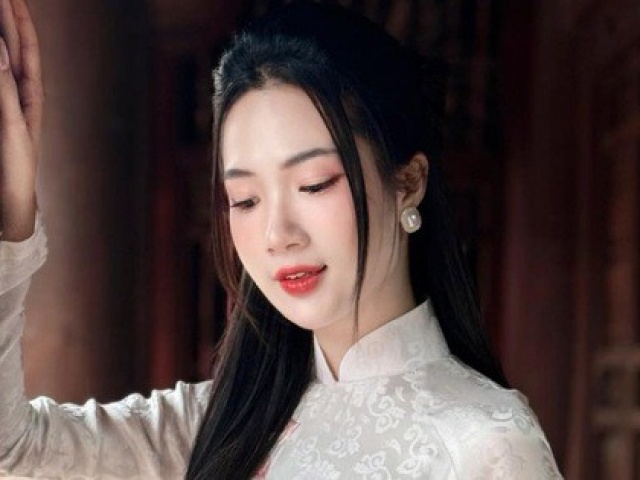 Nữ diễn viên bị dìm nhan sắc khi lên phim, đời thật xinh đẹp động lòng người