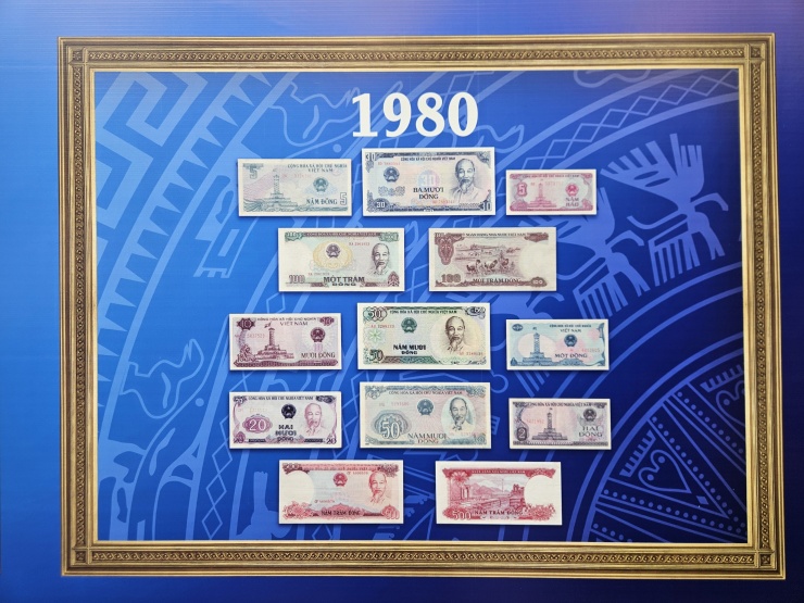Chiêm ngưỡng hình ảnh về bộ tiền đầu tiên trong thời kỳ đất nước thống nhất - 3