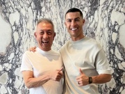 Bóng đá - Tin đồn Ronaldo muốn mua CLB Valencia, "ông trùm" Peter Lim ra phán quyết