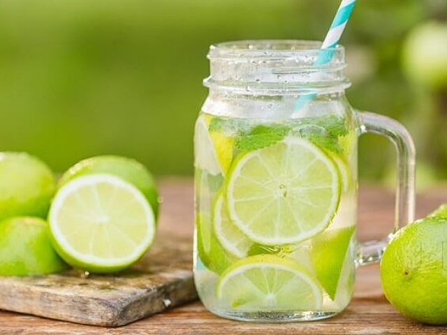 9 thức uống vào buổi sáng giúp thải độc gan