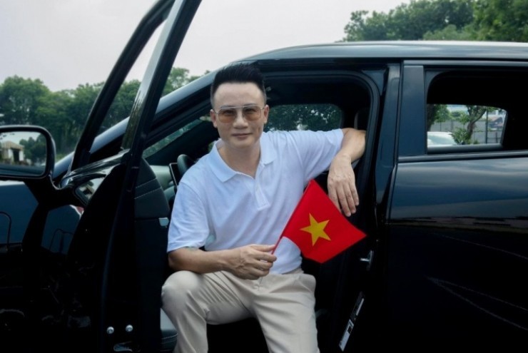 Lời tự sự của ca sĩ Hoàng Bách