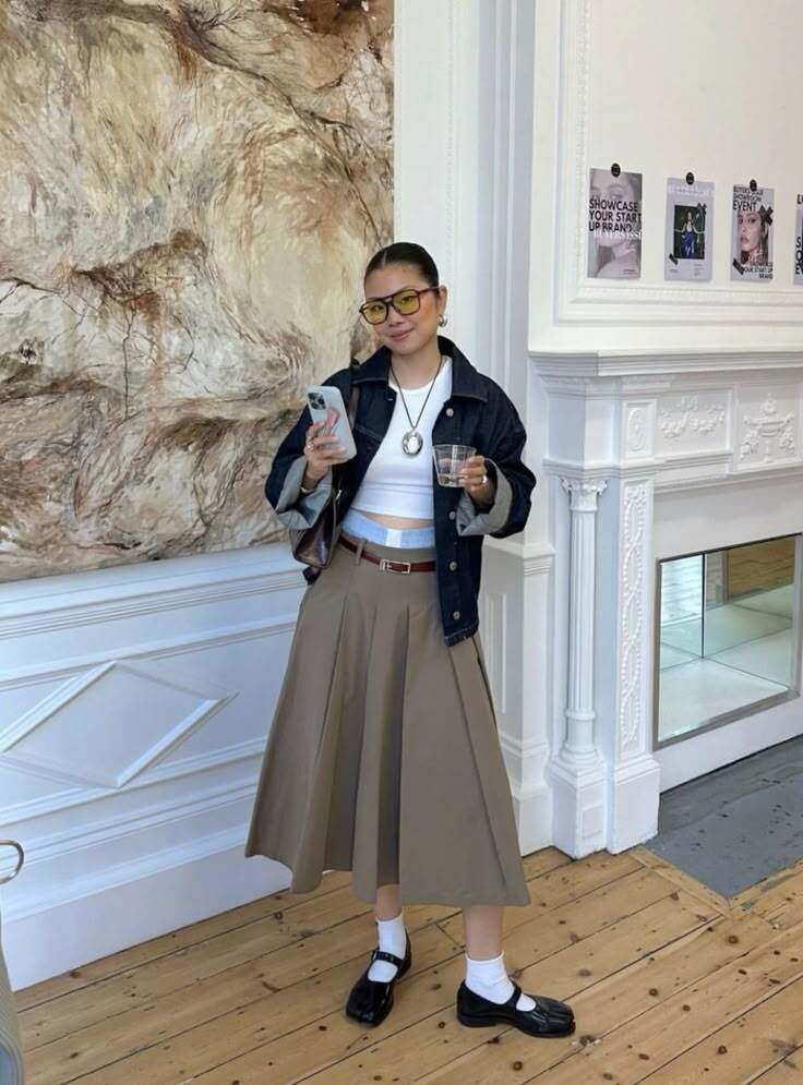 Đừng diện chân váy chữ A nữa, thay thế bằng mẫu chân váy đang rục rịch trở lại này, chị em có ngay vẻ thời thượng hè 2025 - 13