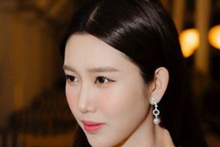 Gương mặt sưng phồng bất thường, diễn viên Thúy Ngân khiến nhiều người lo lắng