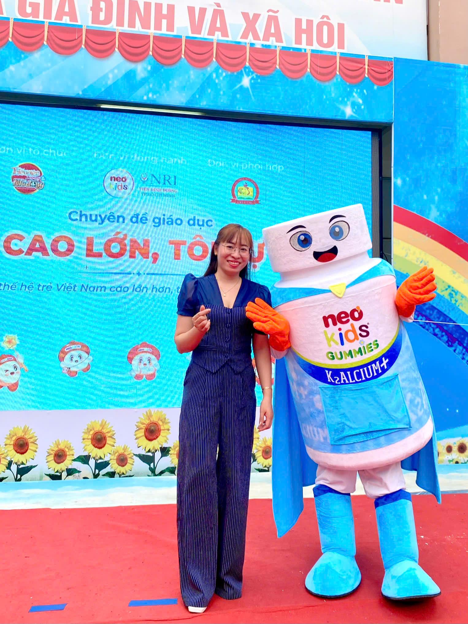 Chị Đoàn Thị Thùy Trang - chủ cửa hàng dành cho mẹ và bé Baby Home