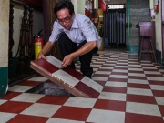 Tin tức trong ngày - Bí mật căn hầm dưới đáy chiếc tủ quần áo của biệt động Sài Gòn