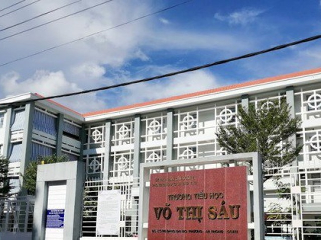 TPHCM: 21 học sinh đau bụng, nôn ói sau khi đi học về
