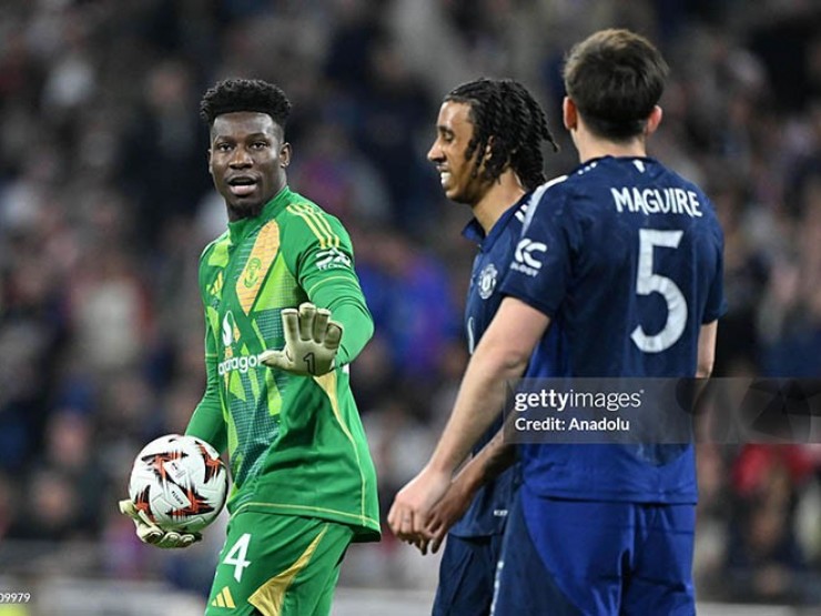 MU đấu Lyon: Onana như đứa trẻ hư không chịu lớn, cần “bàn tay sắt“ Amorim