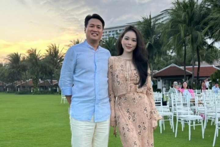 Bà xã Phillip Nguyễn hé lộ cuộc sống hào môn, hai vợ chồng thường làm việc này vào lúc 4-5 giờ sáng