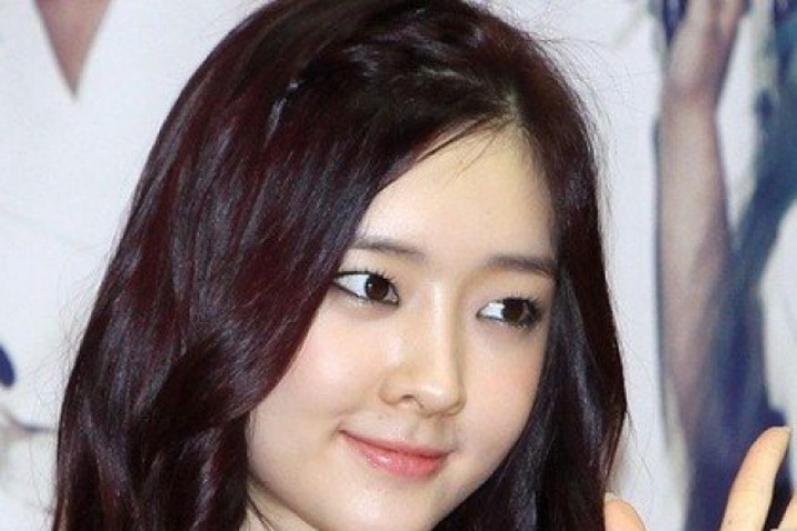 Nữ ca sĩ nhóm nhạc T-ara lãnh án tù