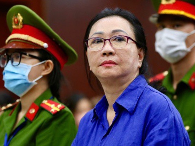 Bị cáo Trương Mỹ Lan khóc và cho biết đã sẵn sàng khắc phục hậu quả