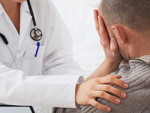 Bệnh lậu cần điều trị sớm, ngay từ khi bắt đầu thấy có triệu chứng.