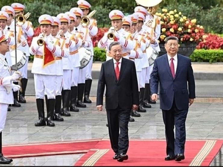 Việt Nam bắn đại bác chào mừng Tổng Bí thư, Chủ tịch Trung Quốc Tập Cận Bình