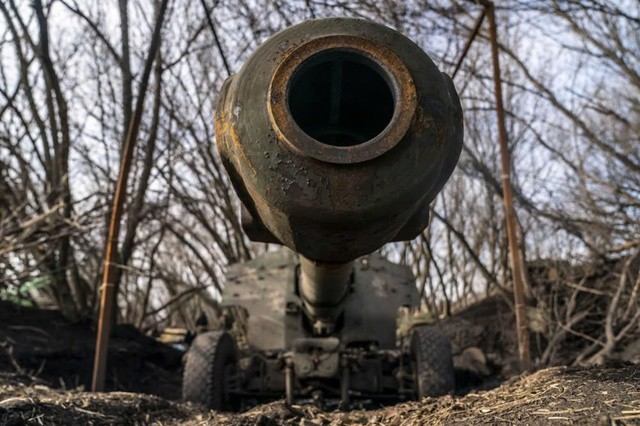 Pháo binh Nga đã trở nên chính xác hơn và nhanh hơn trong cuộc xung đột ở Ukraine. (Nguồn: Getty Images)