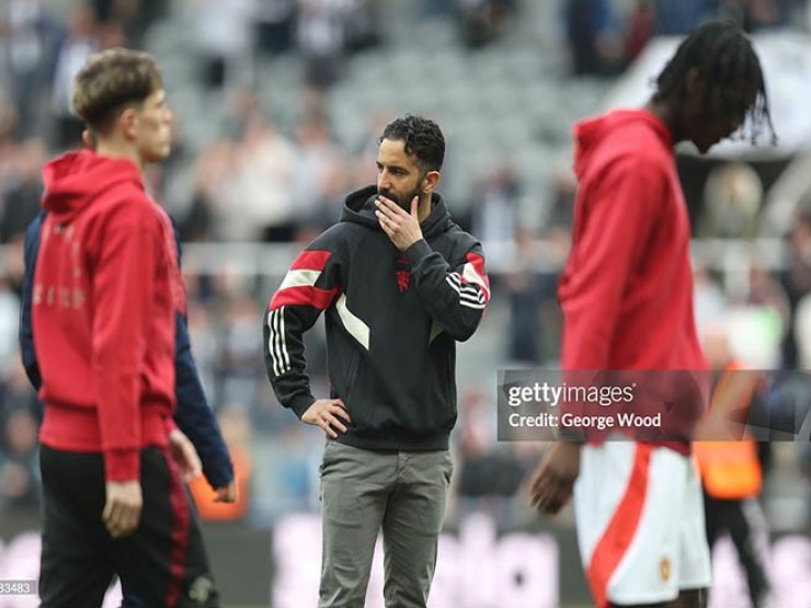 MU thua toàn diện trước Newcastle, HLV Amorim & dàn sao nói gì?