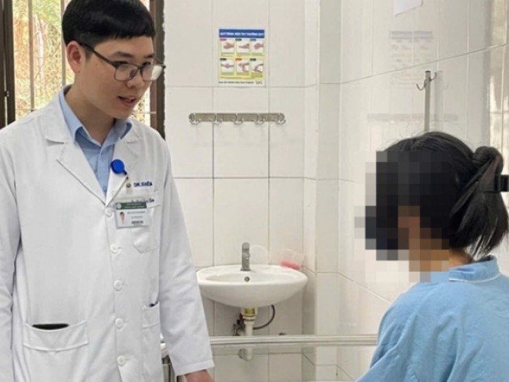 Nữ sinh trầm cảm, định tự vẫn vì thấy bố mẹ yêu chiều em hơn 