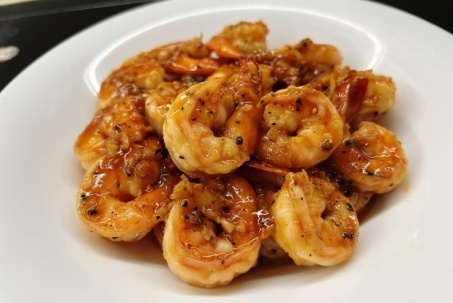 Tôm chưa biết làm món gì cho ngon, thử ngay cách này bao nhiêu cơm...