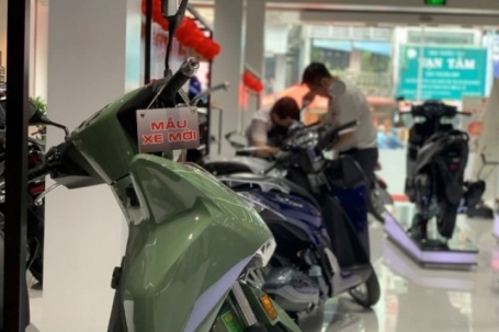 Giá vàng cao ngất ngưởng, có phải thời điểm vàng để mua Honda SH?