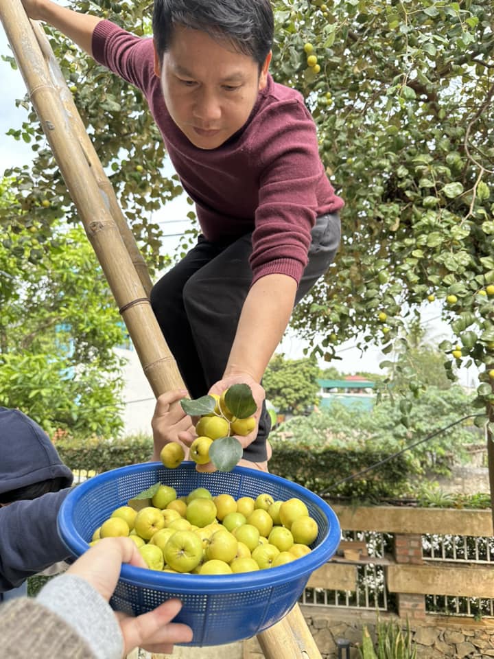 Nam ca sĩ dòng nhạc đỏ quê Thanh Hóa có cuộc sống đời thực bình yên bên vợ đẹp, con ngoan - 8