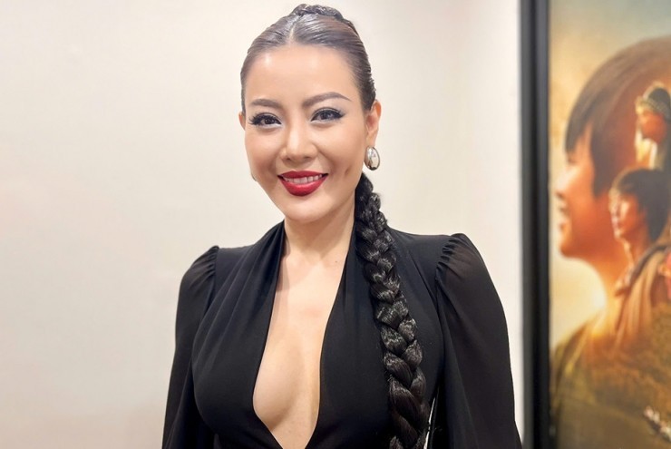 Diễn viên Thanh Hương khoe vòng 1 đốt mắt, không ngại lép vế khi ‘Nam tiến’