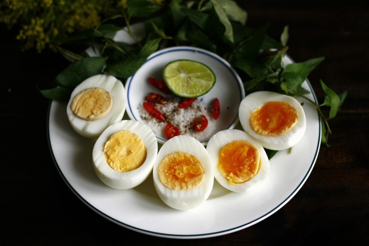5 thực phẩm giàu vitamin D giúp xương chắc khỏe - 2