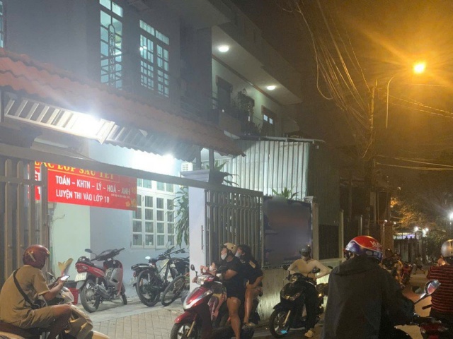 Đề xuất không dạy thêm sau 20 giờ: Học sinh và phụ huynh nói gì?