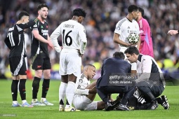 Real Madrid thua đơn thiệt kép: Mbappe chấn thương, nguy cơ lỡ đại chiến Barca