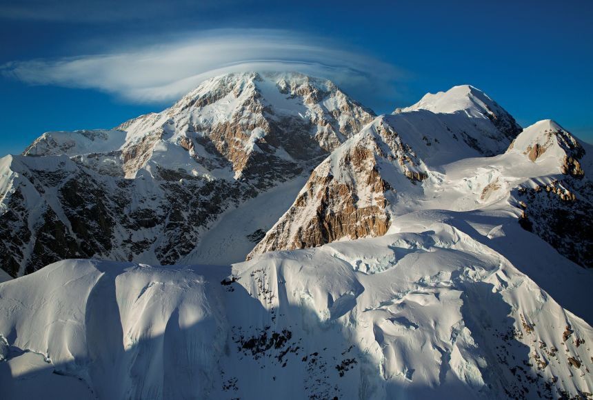 Núi Denali được ông Trump đổi tên thành núi McKinley. Ảnh: National Geographic
