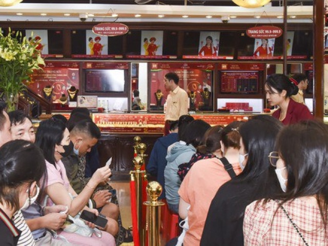Phó Thủ tướng chỉ đạo nóng về diễn biến giá vàng trong nước