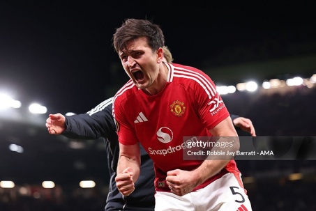 MU hạ Lyon nghẹt thở: Báo Anh ca ngợi màn lội ngược dòng vĩ đại nhất lịch sử