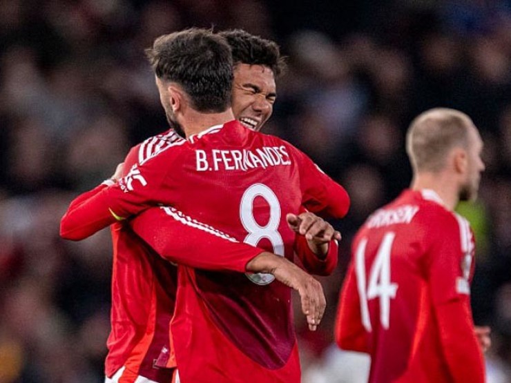 MU thắng Lyon 5-4 lập nhiều kỷ lục, fan “Quỷ đỏ“ so sánh Amorim với Sir Alex