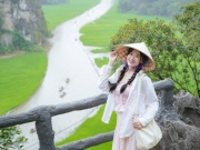 Chiêm ngưỡng vẻ đẹp say lòng của Tam Cốc mùa lúa xanh