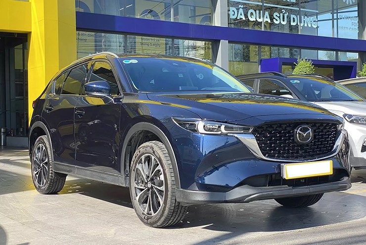 Mazda CX-5 vẫn thu hút người mua dù là hàng đã qua sử dụng.