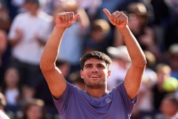 Bán kết tennis Barcelona Open: Alcaraz tái ngộ đối thủ suýt thắng mình ở Monte Carlo