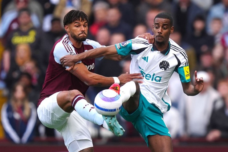 Video bóng đá Aston Villa - Newcastle: Thảm họa hiệp hai (Ngoại hạng Anh)