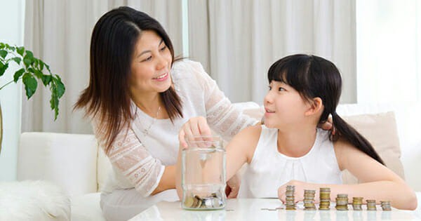 Dạy trẻ cách nhận biết đồng tiền là bước đầu tiên và quan trọng nhất trong việc dạy trẻ cách quản lý tài chính. Ảnh minh hoạ