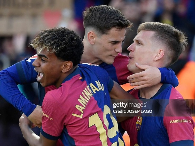 Barcelona ngược dòng nghẹt thở: Szczesny sai lầm và tài ứng biến của Flick