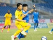 Video bóng đá SLNA - Quảng Nam: Siêu phẩm giữa sân, tranh cãi penalty hụt (V-League)