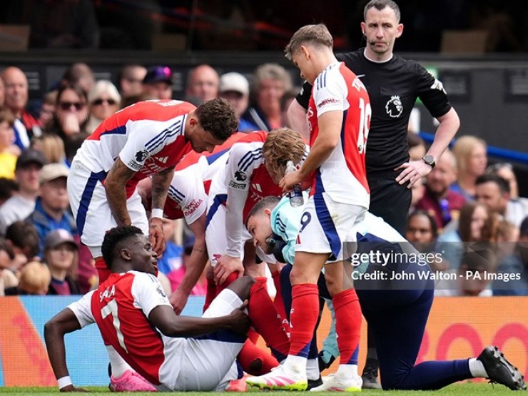 Tin mới nhất bóng đá sáng 21/4: HLV Arteta tiết lộ chấn thương của Saka