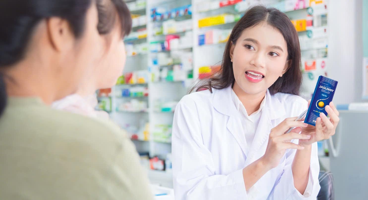 Dầu gội Jasunny được khách hàng ưa chuộng.