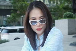 Đàm Thu Trang diện đôi giày lười được giới tỷ phú ưa chuộng
