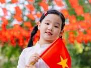Bạn trẻ - Cuộc sống - ‘Hòa bình đẹp lắm’ phủ đỏ mạng xã hội chào mừng ngày hội non sông