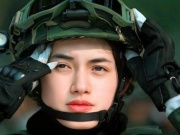 Bạn trẻ - Cuộc sống - Chân dung nữ hạ sĩ thu hút mọi ánh nhìn khi tập diễu binh