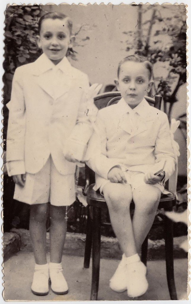 Giáo hoàng Francis (trái) sinh ngày 17/12/1936, tên khai sinh Jorge Mario Bergoglio, là con cả của ông Mario và bà Regina Bergoglio, những người Ý nhập cư vào Argentina. (Ảnh: Gia đình cung cấp)