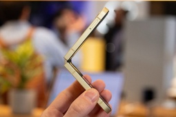 Người dùng lại khó chịu với Samsung vì chiếc điện thoại được chờ đợi này